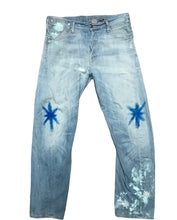 Load image into Gallery viewer, Painted Ankle Splatter Stars and Stripes Jeans