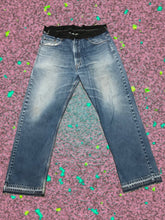 Load image into Gallery viewer, Shadow Pocket Levi’s 501 jeans